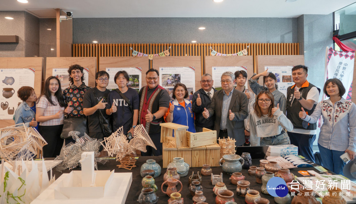 中原大學設計學士原住民專班舉辦全年級成果發表會，展現學生學習成果。