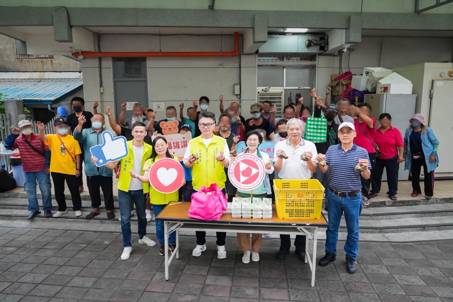 林岱樺關懷高雄慈心園街友:推動社會幸福網,讓每位街友都能重啟人生