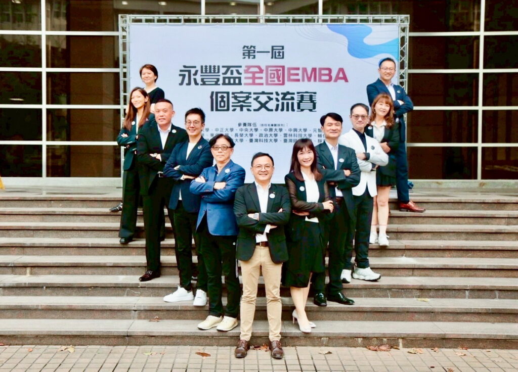政大EMBA A組智策無雙隊 組長林進賢分享到:「這不是一場靠熱血硬衝的比賽,而是一場需要『邏輯、節奏、執行力』的戰役。