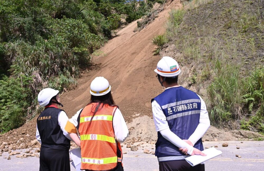 徐榛蔚推動全面道路橋梁優化重建 盼打造幸福安居友善城市 250 徐榛蔚推動全面道路橋梁優化重建 盼打造幸福安居友善城市 249