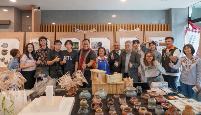 創意結合文化永續 中原大學設計原專班年度學習成果展登場 職推課程-花藝