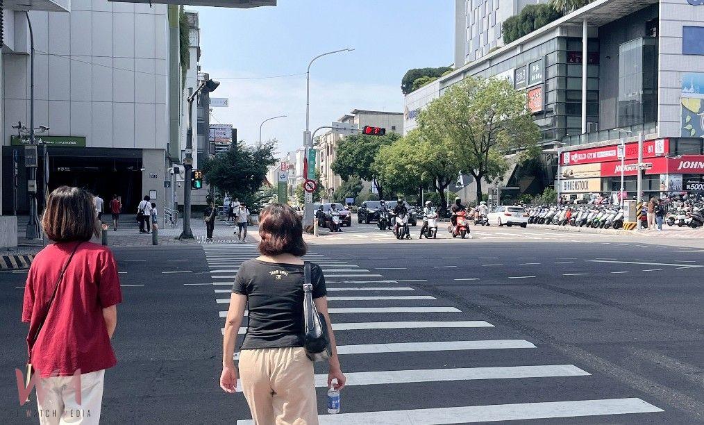 建構友善環境!台中648處「小綠人」號誌上路 保障行人優先通行 - https://www.watchmedia01.com