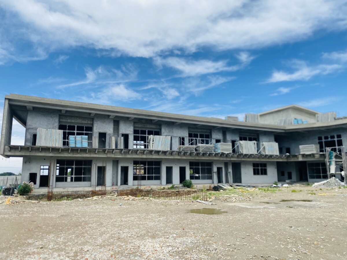 ▲金泰翔營造工程有限公司與偉詮水電工程行共同承攬,但在工程完成約53%、已支付款項逾5,308萬元後,廠商卻因財務問題全面撤場。(記者蘇峯毅攝)