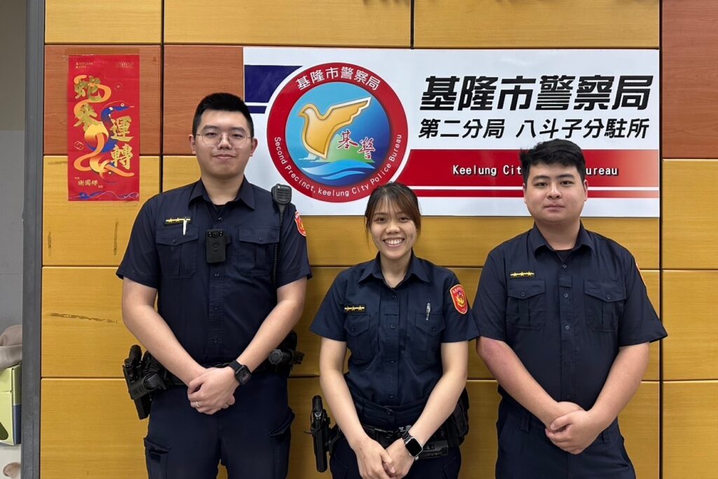 老嫗忘了回家路  暖警熱心助返家