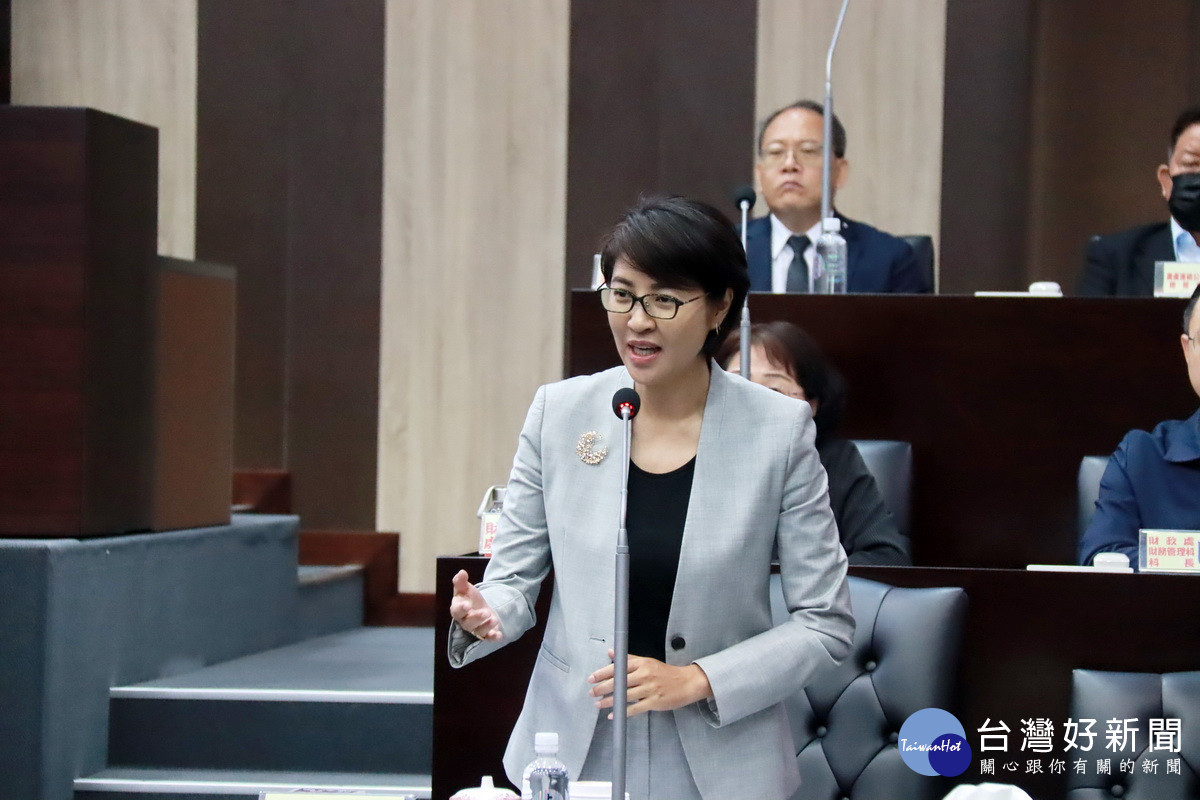 許縣長指出上任後就積極尋求開辦托嬰托育中心地點不會懈怠。(記者扶小萍攝)