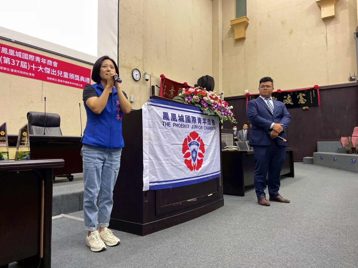 799bad5a3b514f096e69bbc4a7896cd9