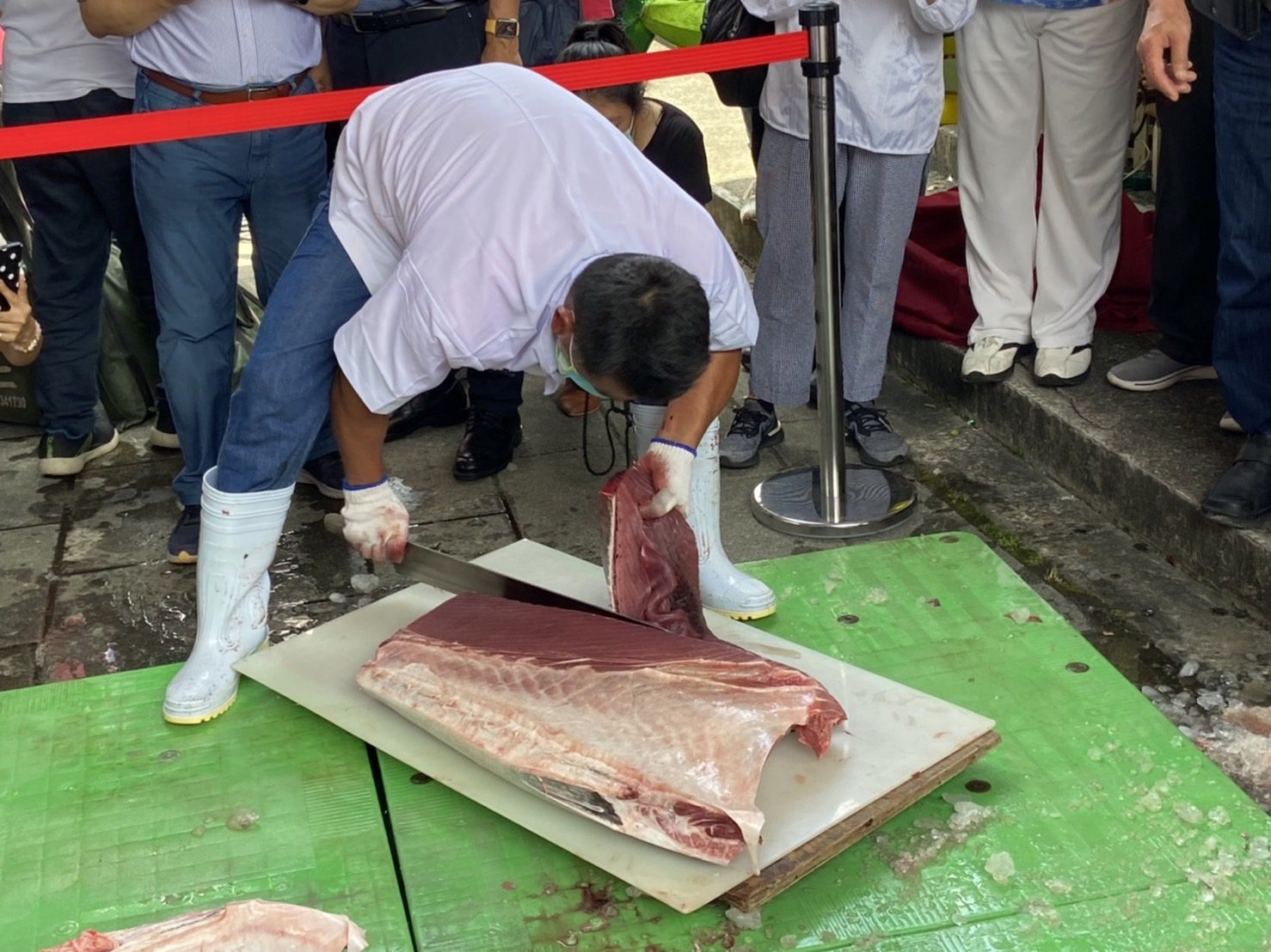▲大谷翔平靈感再現!淡水漁人碼頭6月6日黑鮪魚解體秀,免費品嚐頂級漁獲。(圖/主辦單位提供)