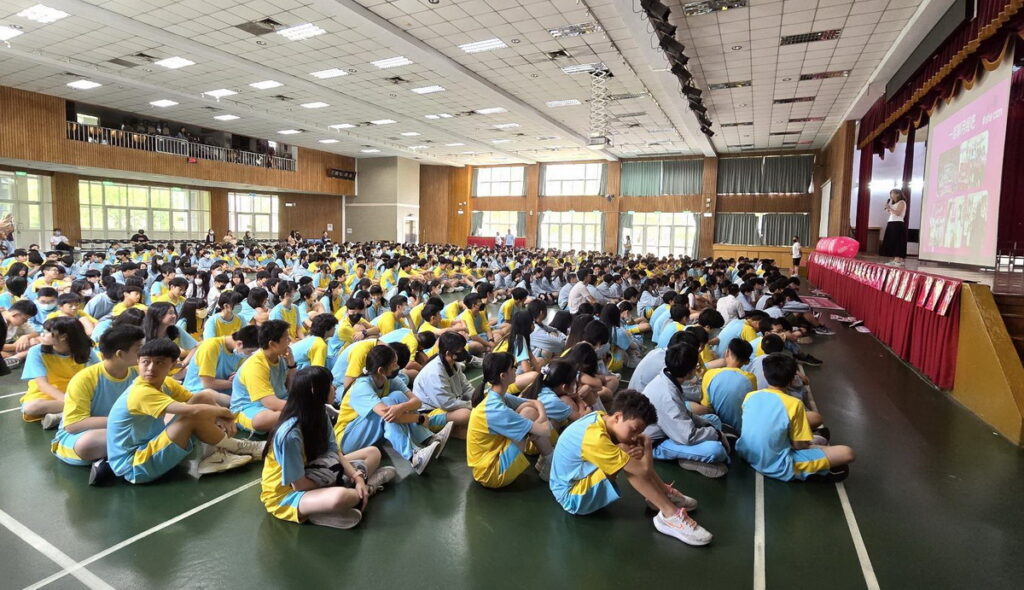 Kotex靠得住品牌前進敦化國中