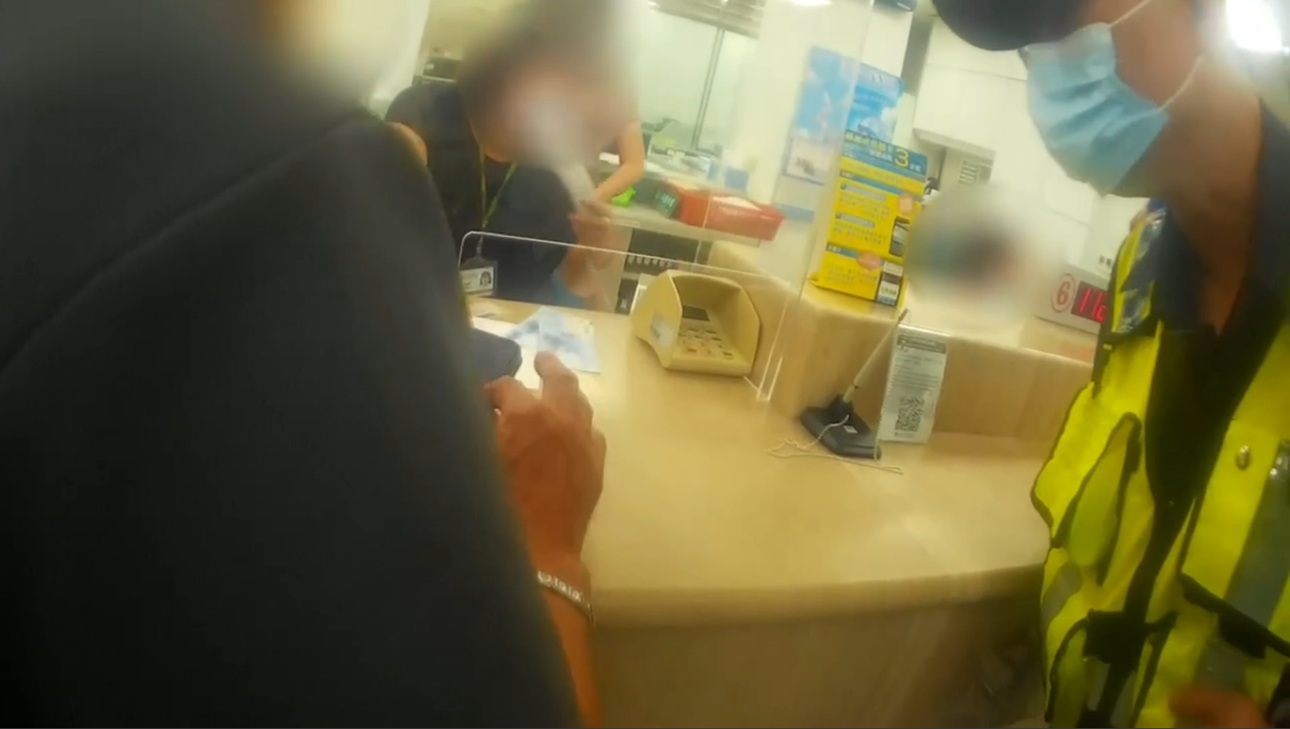 ▲圖說:77歲陳男聽信詐團廣告,欲匯款4仟元辦法事「改運」,行員一聽趕緊報警協助 (圖/台中市政府 提供)