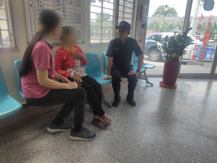▲「妳會像柯文哲被收押!」虎警智破詐騙,助婦守住190萬 。(記者劉春生攝)