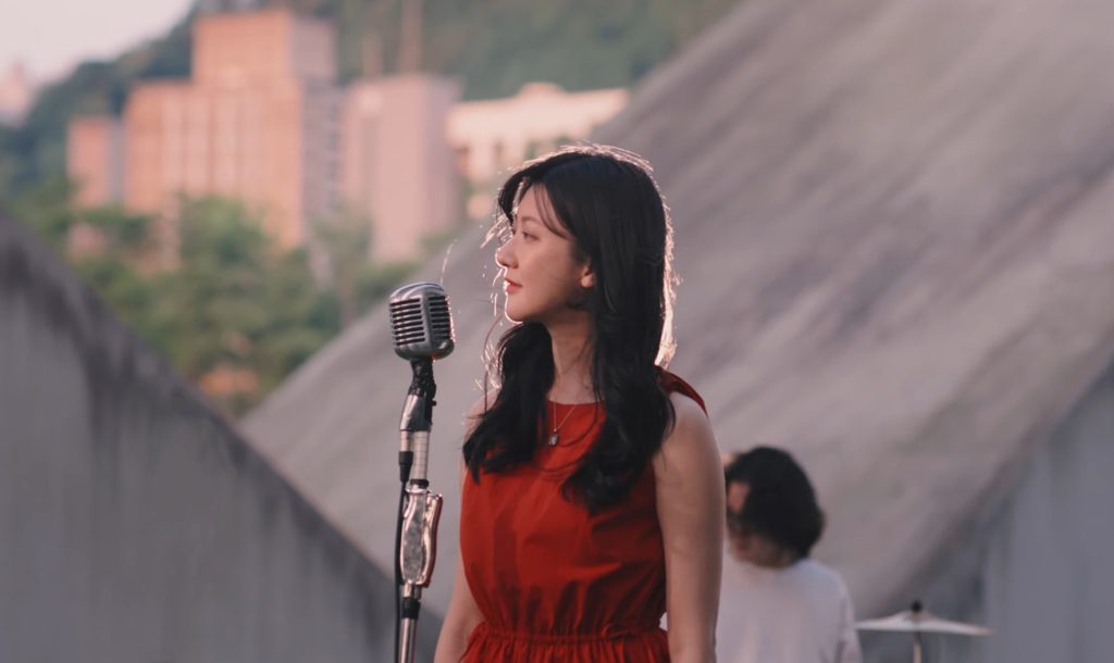 林逸欣挑戰唯美女女戀 MV 首播掀共鳴!十萬「Evelyn」網友對號入座 15 S 90538000 0