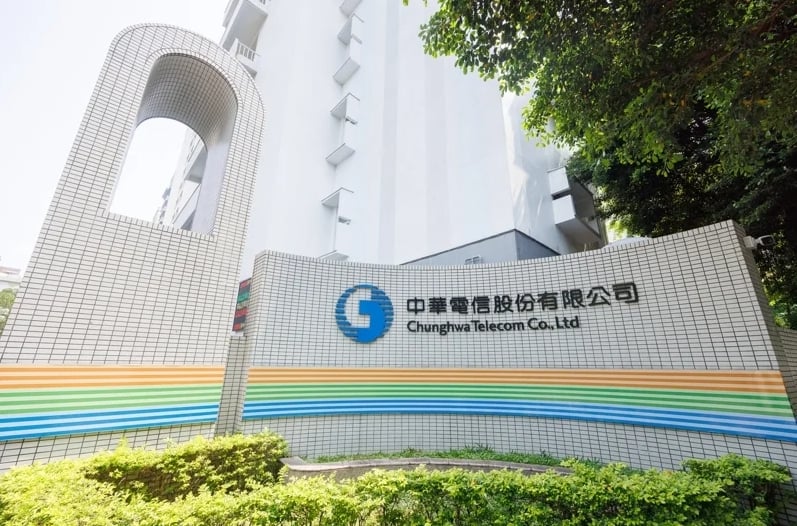 中華電信被google宣布取消信任資格後表示，要爭取明年3月重新回復Chrome瀏覽器信任。中華電信提供