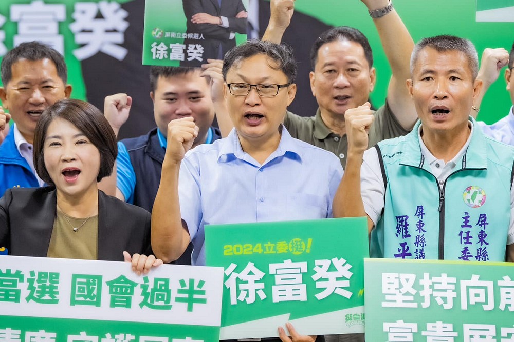 批盧秀燕顧台中人的肺卻重啟核三　徐富癸：屏東人情何以堪？ 233