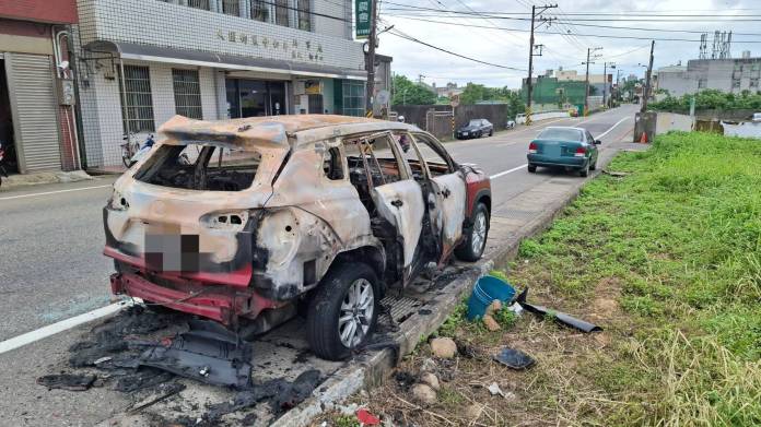 汽車凌晨疑遭縱火燒毀 大園警調電眼釐清案情 355030 0