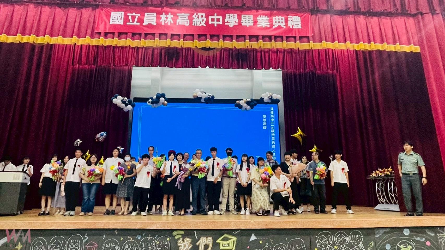 （有影片）／員林高中畢典如星河盛典　青春倒數倒映師生不捨淚光