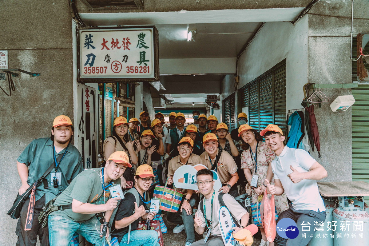 桃園青年團隊走訪宜蘭百年磨刀技藝。<br /><br />