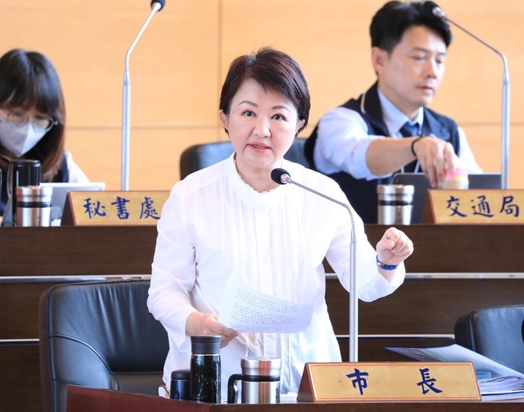 為了中火執照和燃媒發電造成空污的爭議,盧秀燕問中央政府,知不知道中部民眾肺癌的發生比率高過全台平均數。台中市政府提供