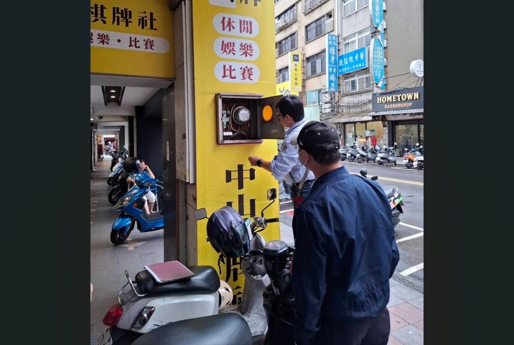 多抽牌涉詐賭爆衝突 賭客全送進警局現場斷水斷電 240 cnews204250604a02