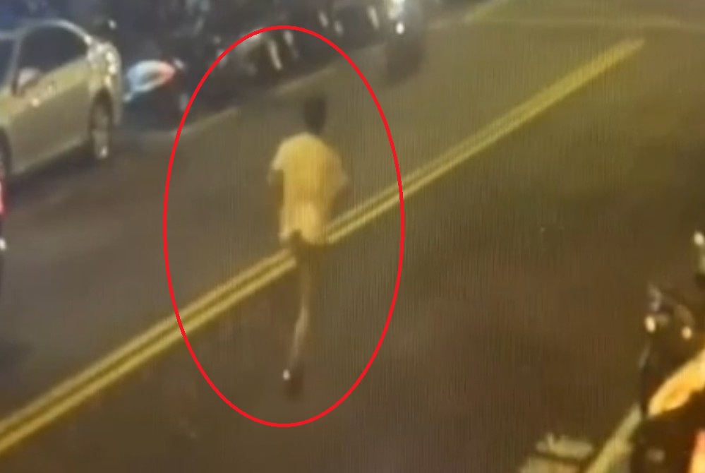 男子驚險趴臥車輛引擎蓋 駕駛涉公共危險罪嫌被辦 234 cnews204250604a03