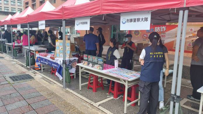 桃園分局結合捐血與宣導 展現警民合作守護治安與環境 桃園分局結合捐血與宣導 展現警民合作守護治安與環境