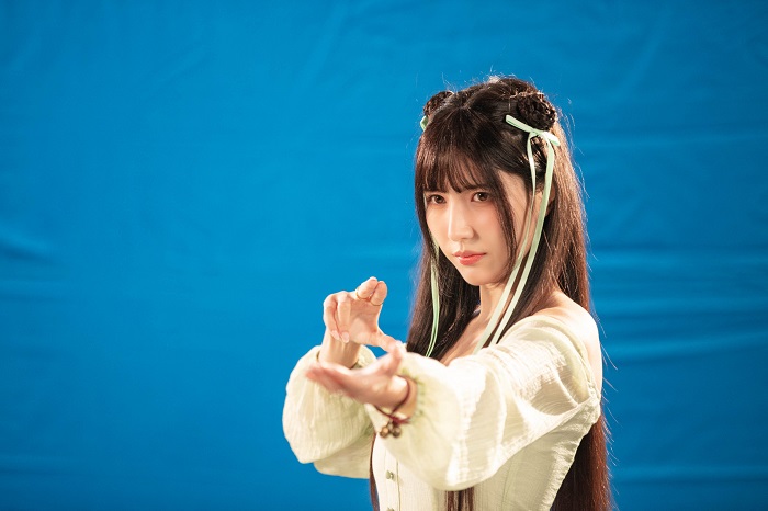 南珉貞首度挑戰古裝造型拍攝《誅仙世界》pc遊戲廣告。