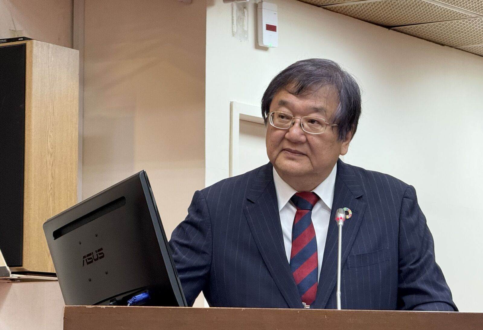 隔一週不承認為「缺快篩」道歉 邱泰源:我只是說拍謝! 198 隔一週不承認為「缺快篩」道歉 邱泰源:我只是說拍謝! 197