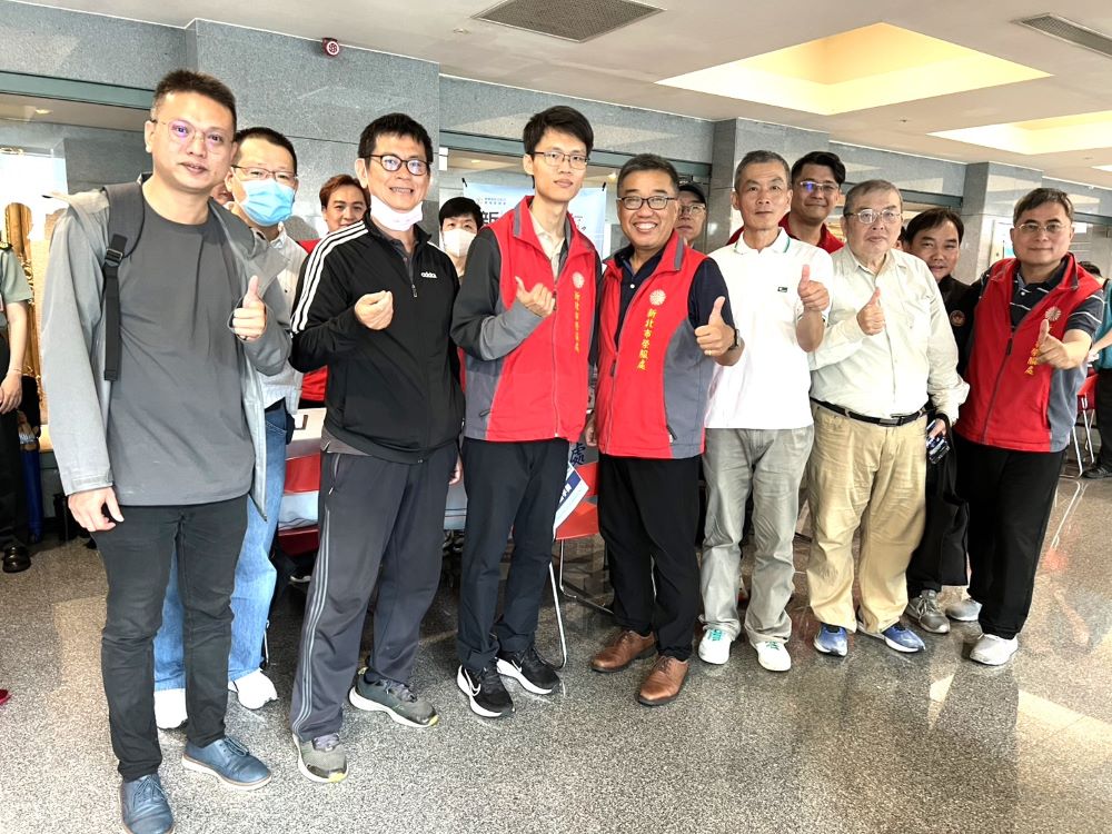 新北就博會徵才  榮服處設攤協助順利就業