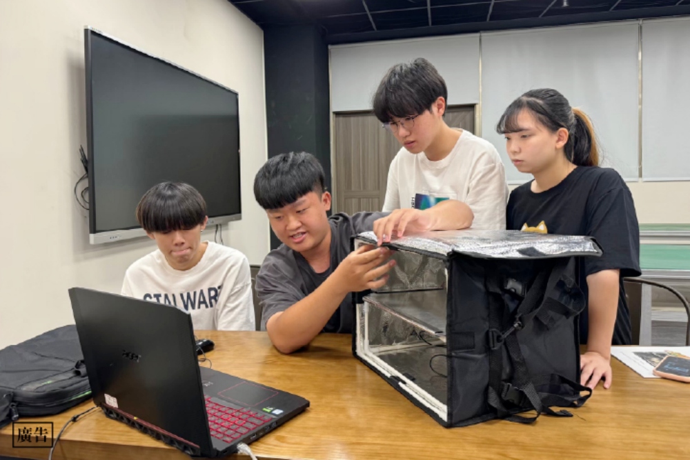 泰山高中專題實作成果豐碩 七項國家專利、三地國際發明展奪金 技職教育展現實力 1 ▲汽車科學生發明的「進擊的恆溫箱」超級實用與解決生活問題。(圖/泰山高中提供)