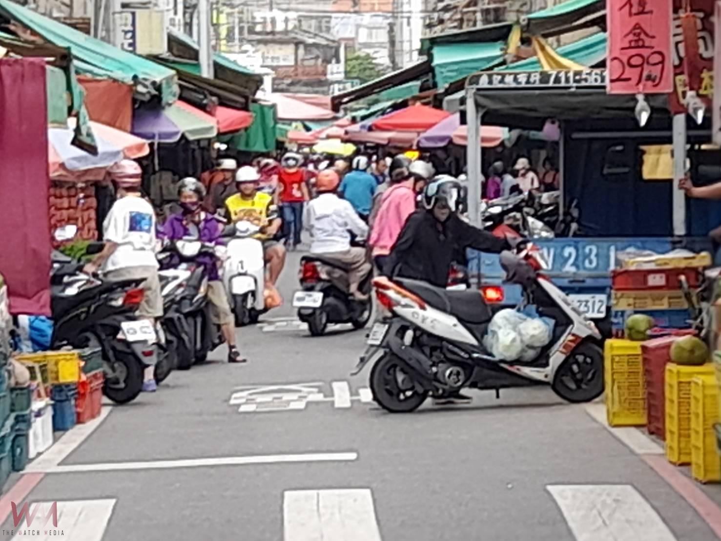 行車地獄?彰化市最亂一條街!三民市場周邊警方大掃蕩 - https://www.watchmedia01.com