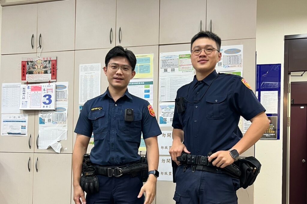 外籍遊客午夜遺失背包 北投警調閱監視器尋回 1 MEITU 20250606 085534393