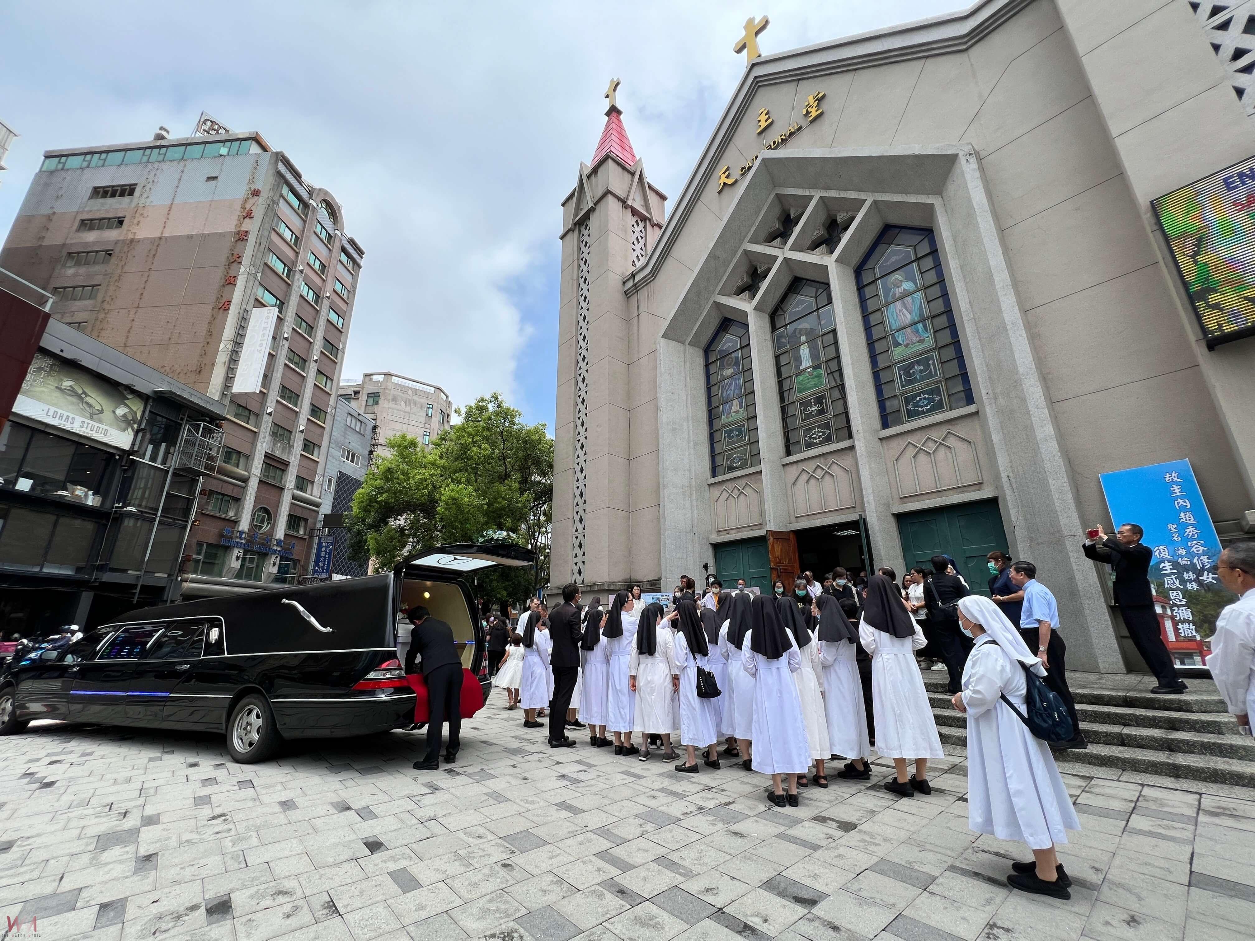 義大利修女趙秀容奉獻偏鄉一甲子 殯葬彌撒千人不捨送行 - https://www.watchmedia01.com