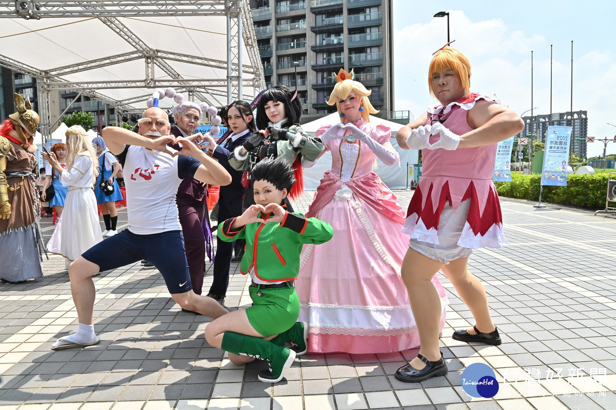 2025桃園城市變裝嘉年華於中壢青埔「置地廣場桃園」盛大開幕。