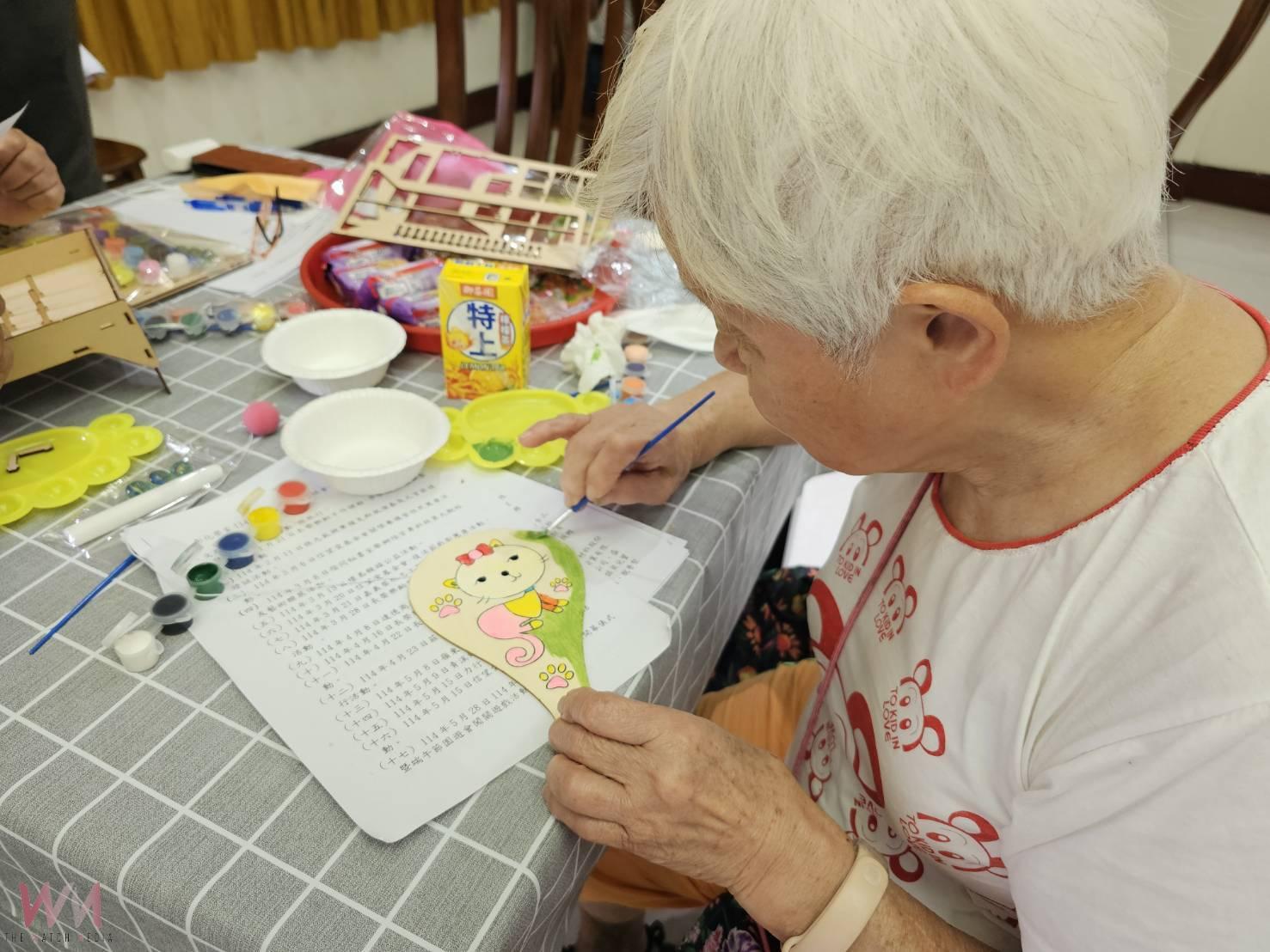 (有影片)/彰化榮家舉辦家屬聯誼座談會 DIY手作活動拉近與長輩距離 - https://www.watchmedia01.com
