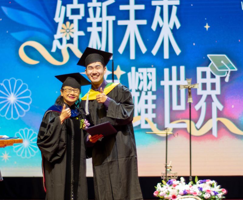 漾新聞｜文藻畢典AI祝福！自閉生當眾致詞全場動容