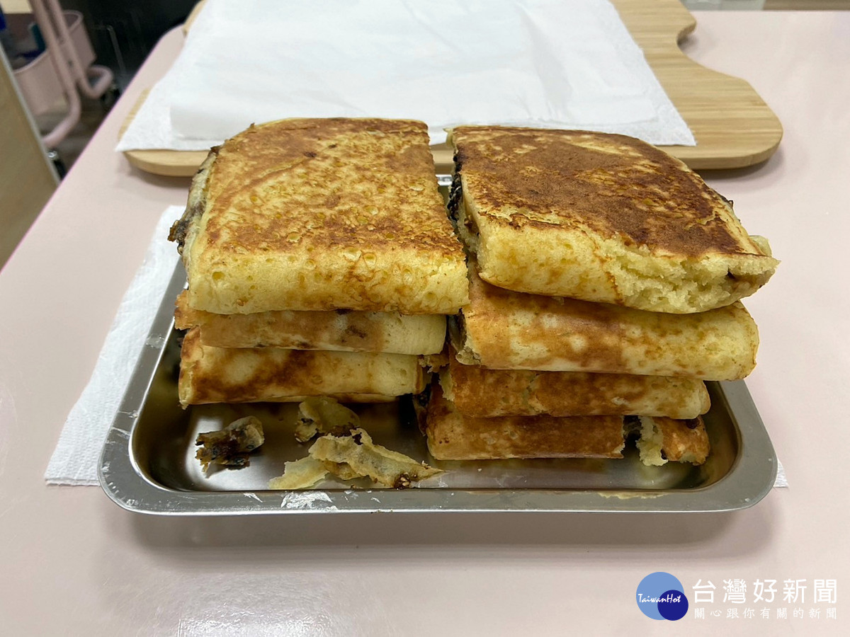 上大附幼專屬麥餅配方,製做出的超級美味麥餅小組分工合作完成美味可口的水果汁料理
