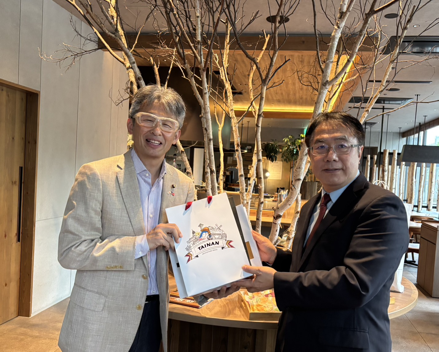 黃偉哲赴北海道行銷台南觀光物產 深化台日城市外交交流 260 黃偉哲赴北海道行銷台南觀光物產 深化台日城市外交交流 259
