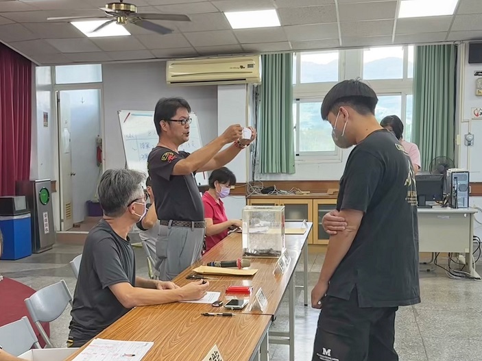 ▲臺東縣卑南鄉公所今（9）日辦理役男兵種抽籤作業。