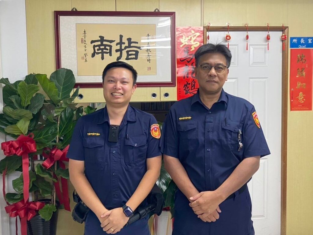 迷途山林困泥地  文一暖警協助脫困展現人間溫情