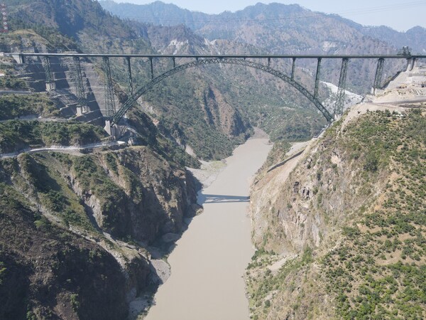 Chenab Railway Bridge, Jammu and Kashmir, India Chenab Railway Bridge, Jammu and Kashmir, India