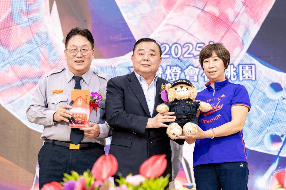 張善政、邱奕勝同出席慶祝大會 感謝桃園警察辛勞奉獻 225 照片來源:桃園市政府