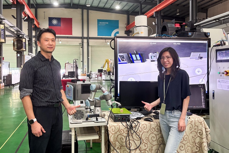 ▲筑波系統與工研院達成合作共識,一同開發智慧製造解決方案。(左起筑波系統專案經理楊聯甫、工研院智慧機械科技中心經理陳靜波)
