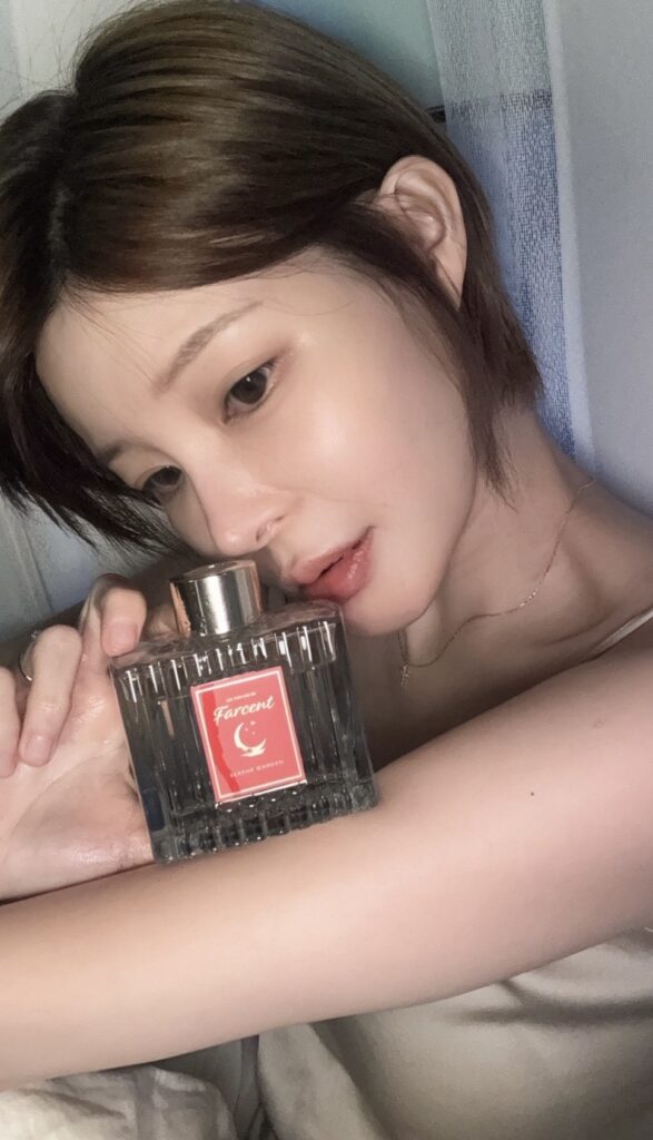 時尚明星香氛新寵就是它!Farcent法頌全新推出「晚安精油系列」 26 Farcent法頌 孟慶而情境照 1