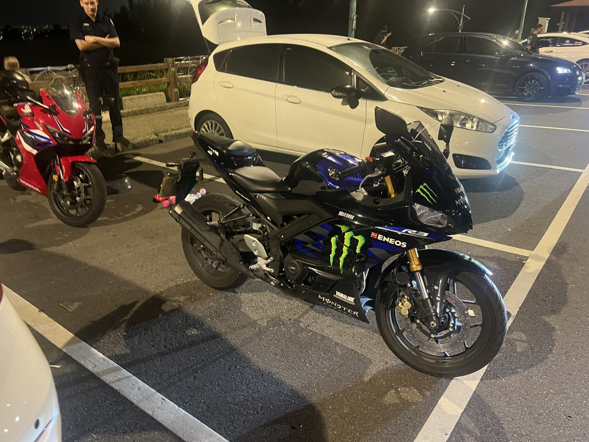 大古山感情糾紛砸車。