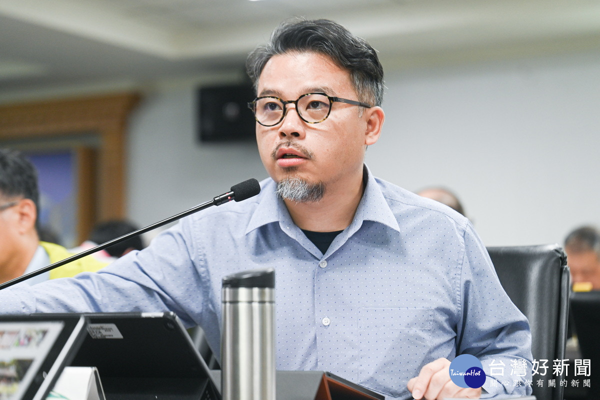 桃園市政府都發局長江南志。<br /><br />