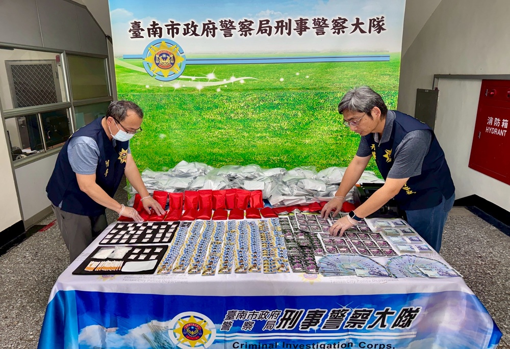 偏僻倉庫藏毒隱身海岸線 社群網路販售「彩虹菸」專誘年輕人 217 248250611a01