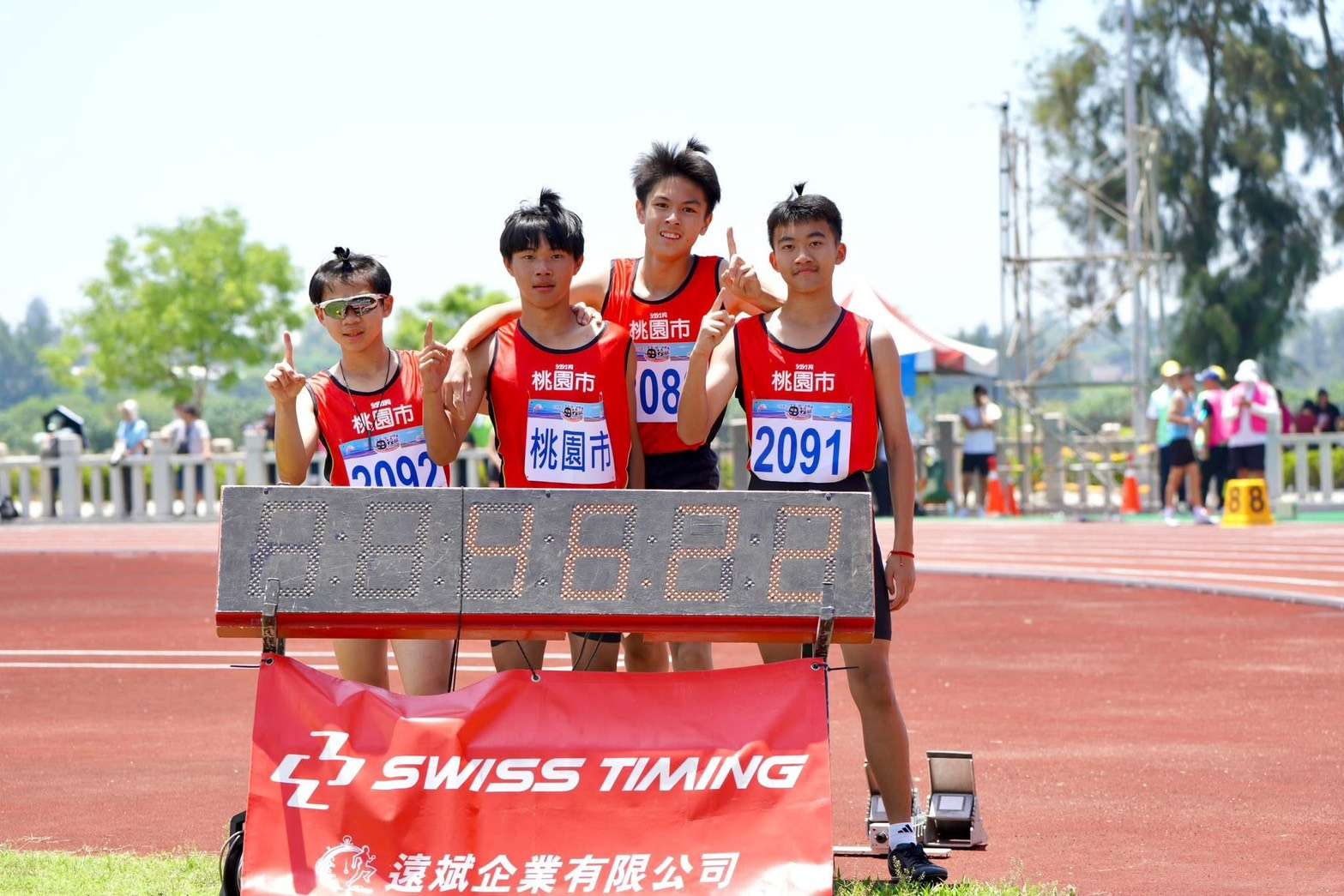 八德大勇國小學生田徑賽事表現優異 教練也在世壯運奪雙金 大勇07 0
