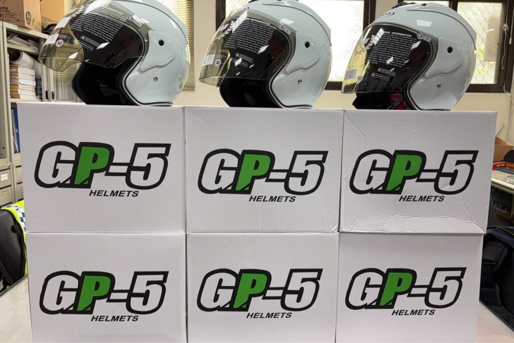 歡慶警察節 安定警友站贈安全帽慰警辛勞 4 MEITU 20250613 115012999