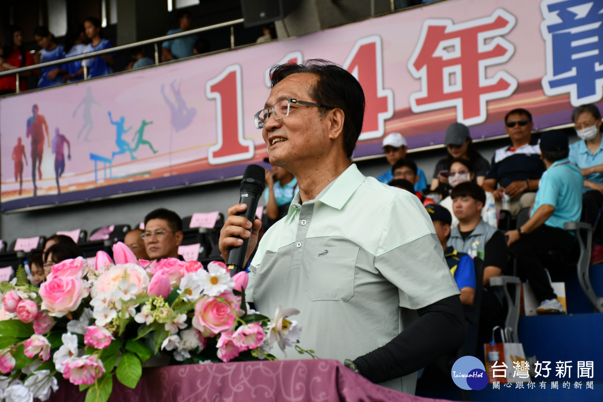 林世賢市長主持運動會開幕典禮致詞超簡短僅說了22個字。圖／記者鄧富珍翻攝