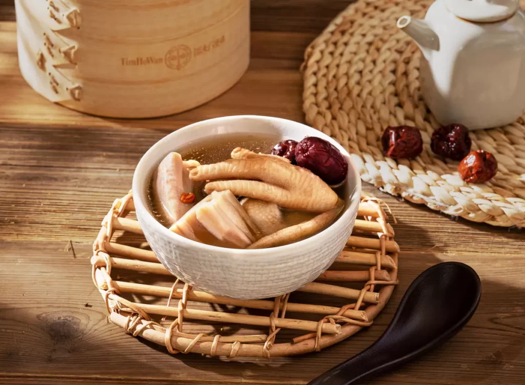 蓮藕雞腳老火湯|售價168元 (圖 - 和億生活集團提供)