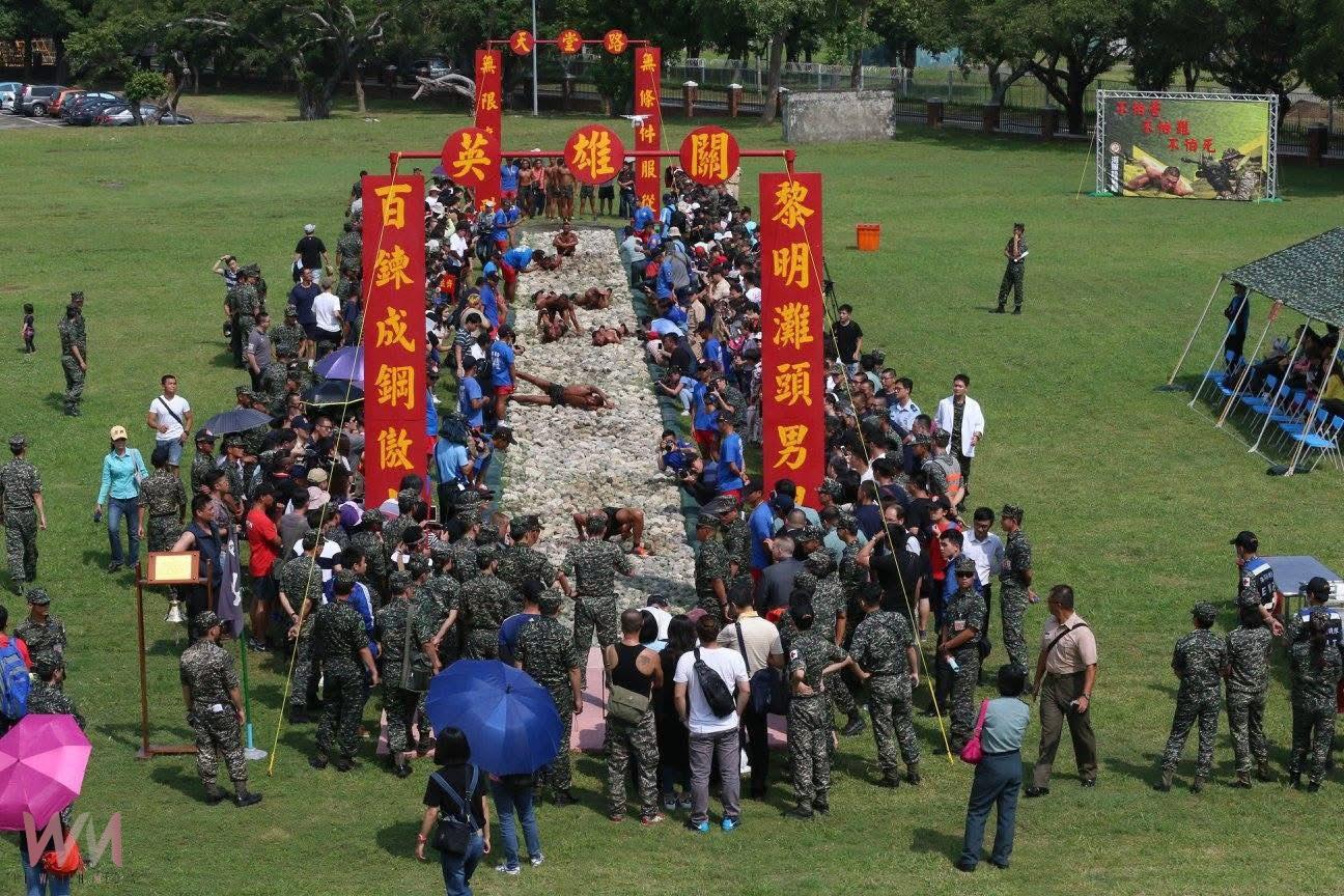 黑鷹英勇救人 《海軍陸戰隊兩棲偵搜大隊》兩特勤中士跳海奮勇搶救5名國中生 - https://www.watchmedia01.com